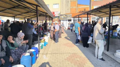 Şuhut’ta Yöresel Ürünler Pazarı’na Yoğun İlgi