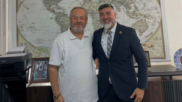 Muhtarlar Derneği ile Anadolu Hac ve Umre Turizm Arasında İndirim Protokolü İmzalandı