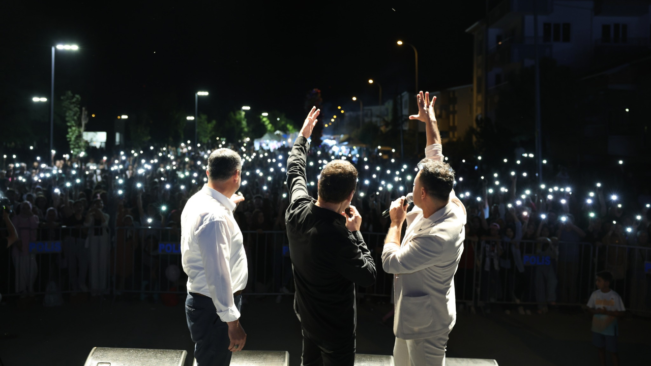 Mithat Körler 2. Termal Turizm ve Gurbetçi Festivali’nde Coşturdu