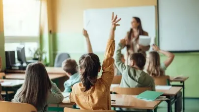 Milyonlarca Öğrenci İçin Okullarda Yeni Dönem! Yeni Yasaklar Geldi