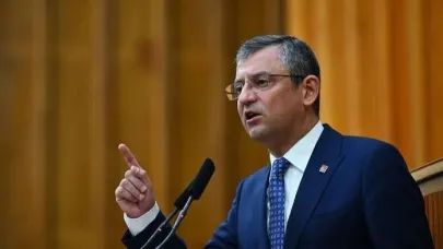 Özlem Çerçioğlu'na Yönelik AKP İddiaları Hakkında Özgür Özel'den Açıklama