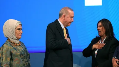 CHP’den İstifa Eden Özlem Çerçioğlu, AK Parti’ye Katıldı: “Alnım Ak, Başım Dik”