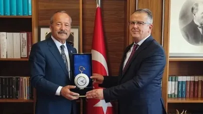 Taytak’tan Müdür Çiftçi’ye Afyonkarahisar Eğitimi İçin Destek Ziyareti