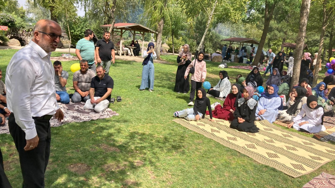 Afyonkarahisar’da “Aile Yılı” Etkinlikleri Kapsamında Aile Şenliği Düzenlendi