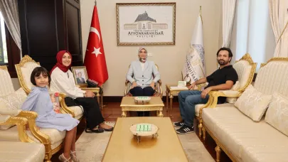 Vali Yiğitbaşı, Ziyaretçilerini Makamında Ağırladı
