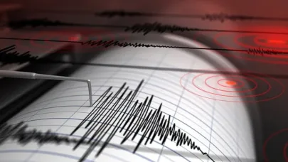 Balıkesir’in Sındırgı İlçesi Depremle Güne Başladı