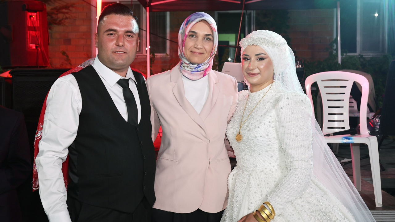 Afyonkarahisar Valisi Yiğitbaşı, Şehit Ailesinin Düğün Merasimine Katıldı