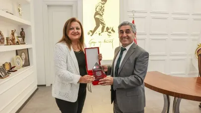 Başkan Köksal AKÜ Veterinerlik Fakültesi Yetkilisi ile Görüştü
