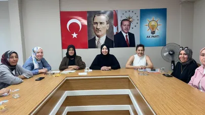 AK Parti Afyonkarahisar İl Kadın Kolları Yönetim Kurulu Toplantısı Gerçekleştirildi