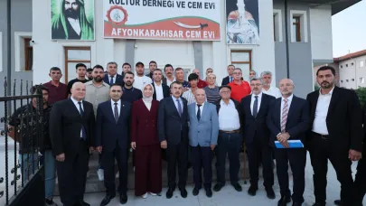 Bakan Yusuf Tekin’den Cem Evi’ne Ziyaret