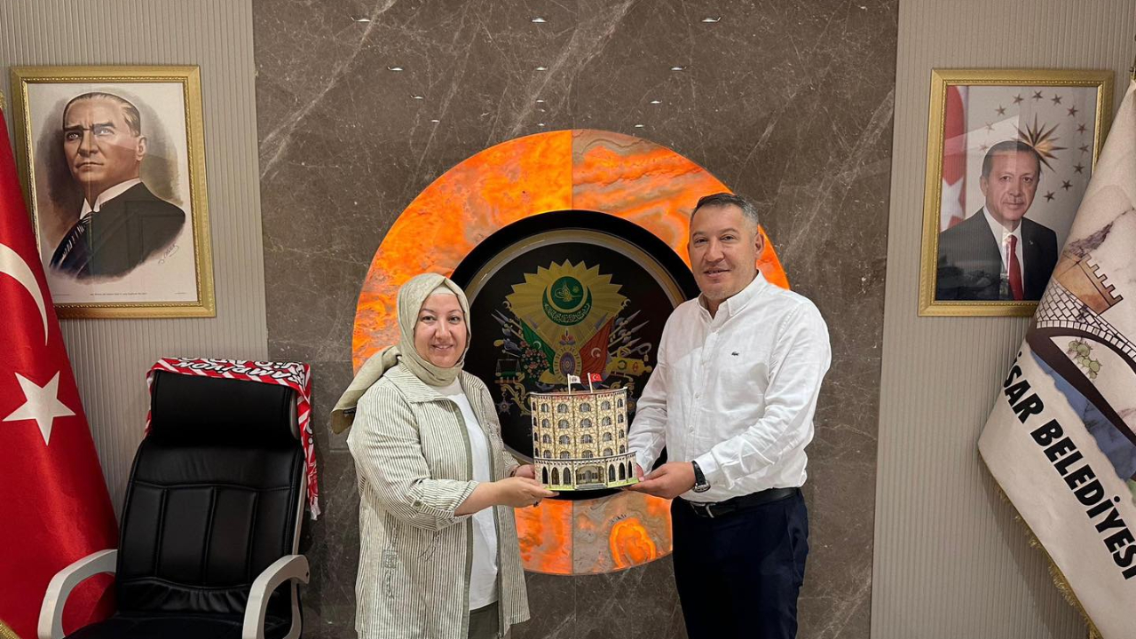 Dinar Belediye Başkanı, İscehisar Belediye Başkanını Ziyaret Etti