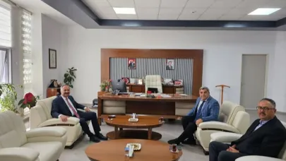 Anayasa Mahkemesi Üyesi Akçil’den İl Milli Eğitim Müdürü Sünnetçi’ye Ziyaret