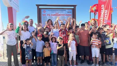 Cumhuriyetin 101. Yılında Fidanlar Çocuklara Emanet
