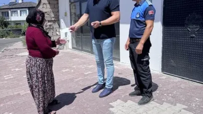 Yolda Bulduğu Parayı Belediyeye Teslim Etti