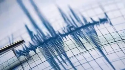 Balıkesir ve Bingöl’de deprem