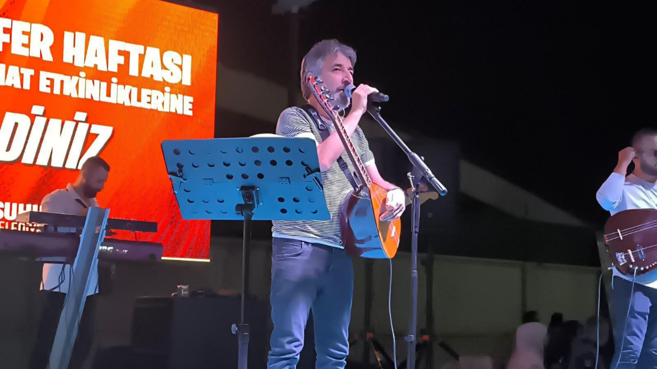 Zafer Şenlikleri’nde Ali Kınık Konseri Coşkusu