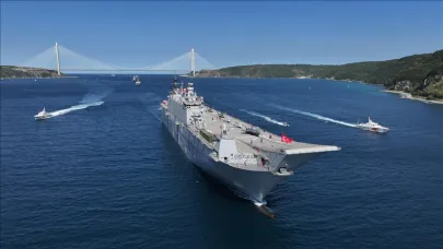 TCG Anadolu Liderliğinde İstanbul Boğazı'ndaki Geçit Töreni Sona Erdi