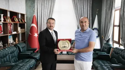 Denizli Iveco Bayii Şahinler Otomotiv’den Başkan Öztaş’a Ziyaret