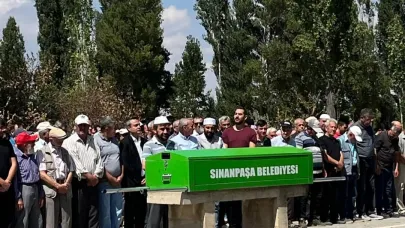 Afyonkarahisar CHP İl Başkanı Erhan CHP’li Baykal’ın Cenaze Törenine Katıldı