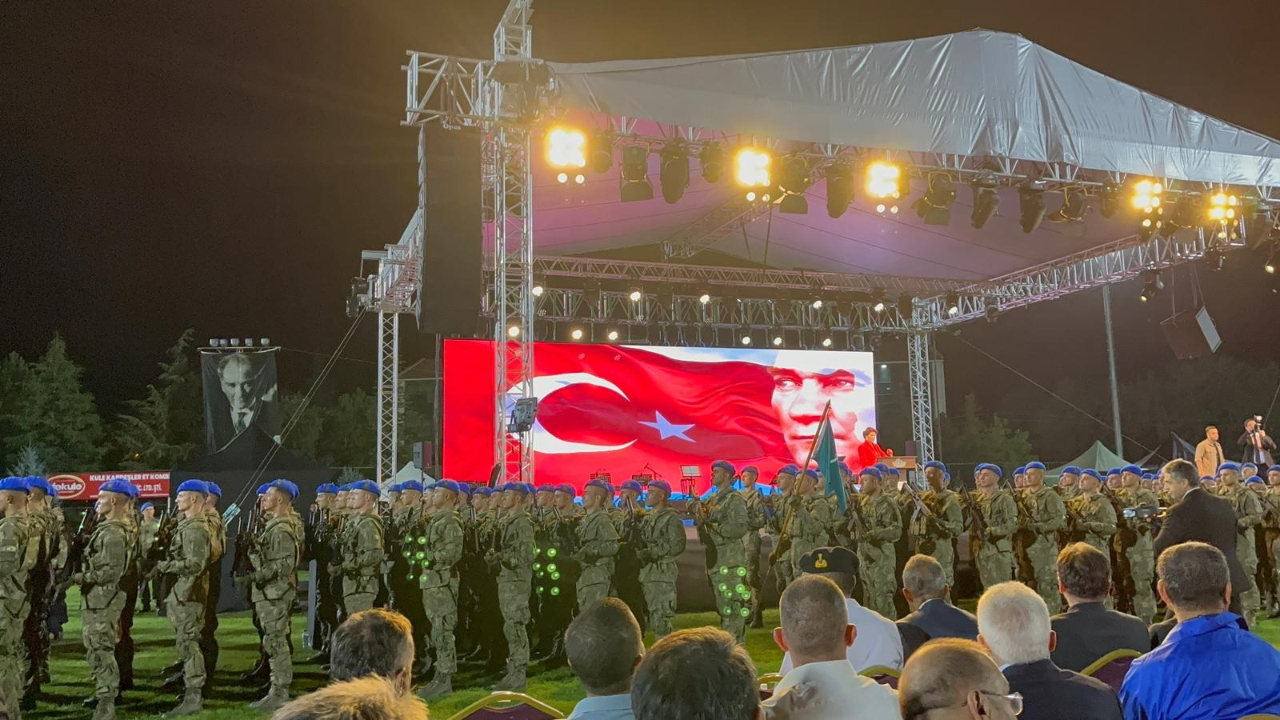 Stadyumdaki Kutlamalara Komandolar Damga Vurdu