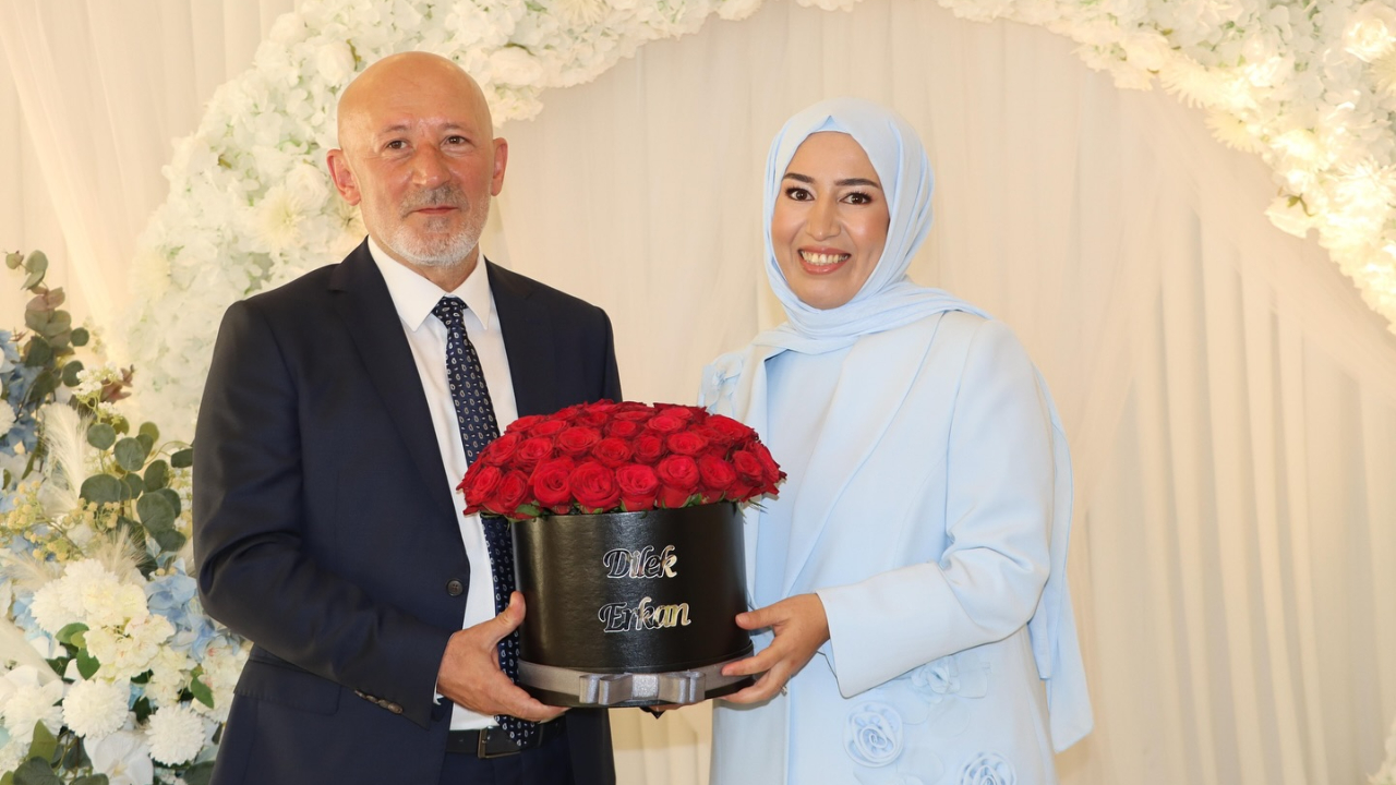AK Parti Kadın Kolları Başkanı Çengel’in Mutlu Günü