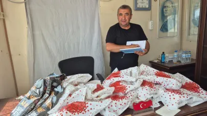 Mahalle Muhtarından Öğrencilere Kırtasiye Yardımı