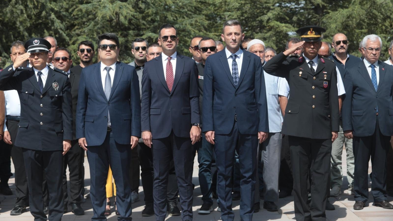 Zafer Haftası Reşat Çiğiltepe Şehitliği’nde Anıldı