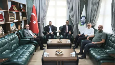 Başkan Öztaş AK Parti Heyetini Makamında Ağırladı