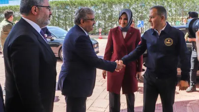 İçişleri Bakanı Ali Yerlikaya Afyonkarahisar’da Coşkuyla Karşılandı