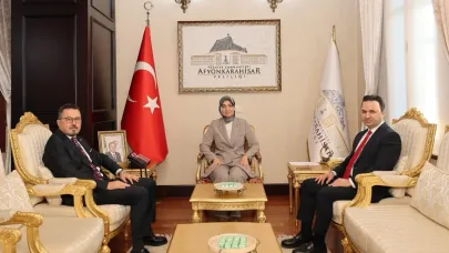 Afyonkarahisar Valisi Yiğitbaşı, TRT Yetkililerini Makamında Ağırladı