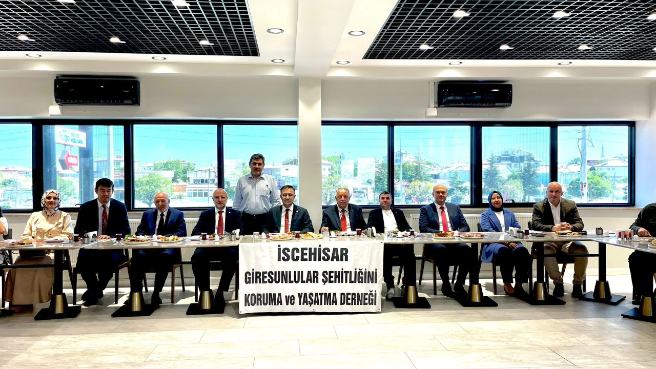 30 Ağustos’ta Giresun Halk Oyunları Afyonkarahisar’da Coşkuyla Sahnelendi