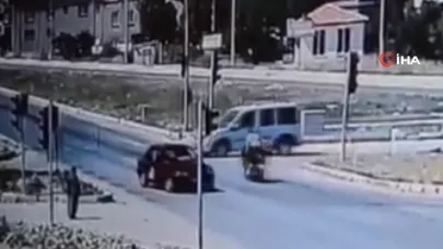 Genç Motosiklet Sürücüsünün Öldüğü Kaza Güvenlik Kamerasında