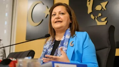 Burcu Köksal “Böcek Davası”ndan Beraat Etti