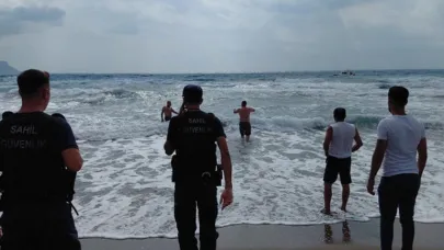 Denize Giren İki Kardeşten Biri Hayatını Kaybetti