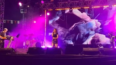 Mela Bedel, NG Afyon Motofest'te Afyonkarahisarlıları Coşturdu!