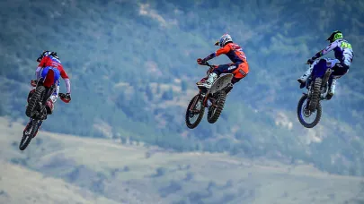 Motokrosun Kalbi Canlı Yayınla Dünyada Atacak!
