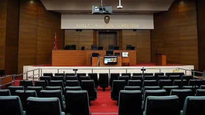 Boşanma Sürecinde Eşine Çarptığı Arabası "Silah" Sayıldı: 6 Yıla Kadar Hapis İstemi