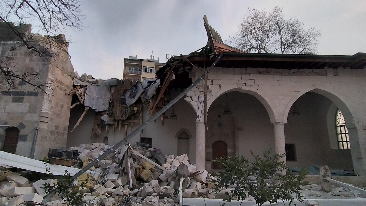 6 Şubat Depremlerinden Etkilenen Boğazkesen Camii’nin Restorasyonu Sürüyor