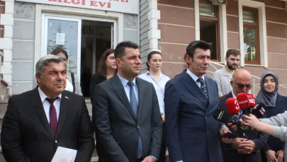 Afyonkarahisar'da Kurslar İçin El Birliği: Bilgi Evleri Ve Kursları İçin Önemli Adımlar Atılıyor
