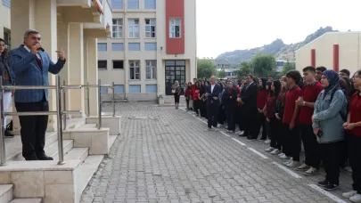 Afyonkarahisar’da 142 Bin 576 Öğrenci Ders Başı Yaptı