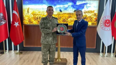 Afyonkarahisar ESOB Başkanı Üstün, Garnizon Komutanı Tecimer’i Ziyaret Etti