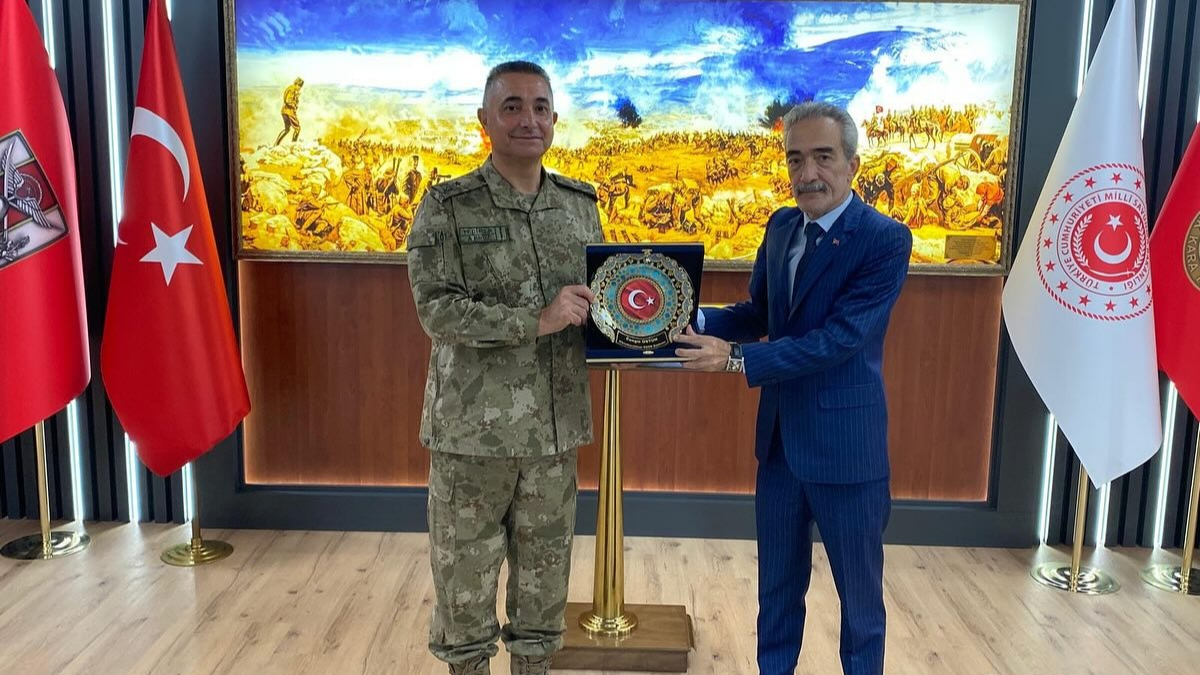 Afyonkarahisar ESOB Başkanı Üstün, Garnizon Komutanı Tecimer’i Ziyaret Etti