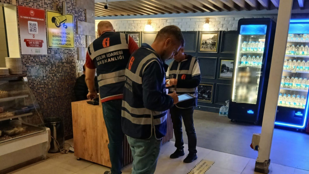 Afyonkarahisar Defterdarlığı'ndan Alkollü Mekanlara Kayıt Dışı Ekonomi Denetimi