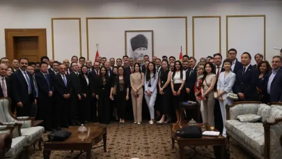 Afyonkarahisar’ın Tanıdığı İsimlerle Çin’de Sağlık Atağı