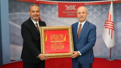 Rektör Prof. Dr. Adem Aslan Mazbatasını Aldı