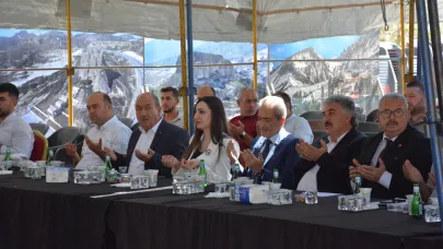 Horasan’ın Gönül Işığı İscehisar’da Anıldı