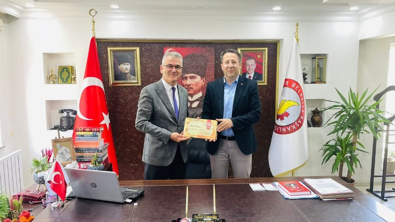 Hasan Ustaoğlu AK Parti’ye Katıldı