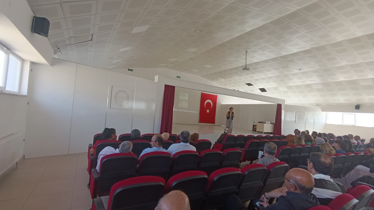 Maver Kemal Arsoy İlkokulu ve Ortaokulu'nda Türkiye Yüzyılı Maarif Modeli Eğitimi