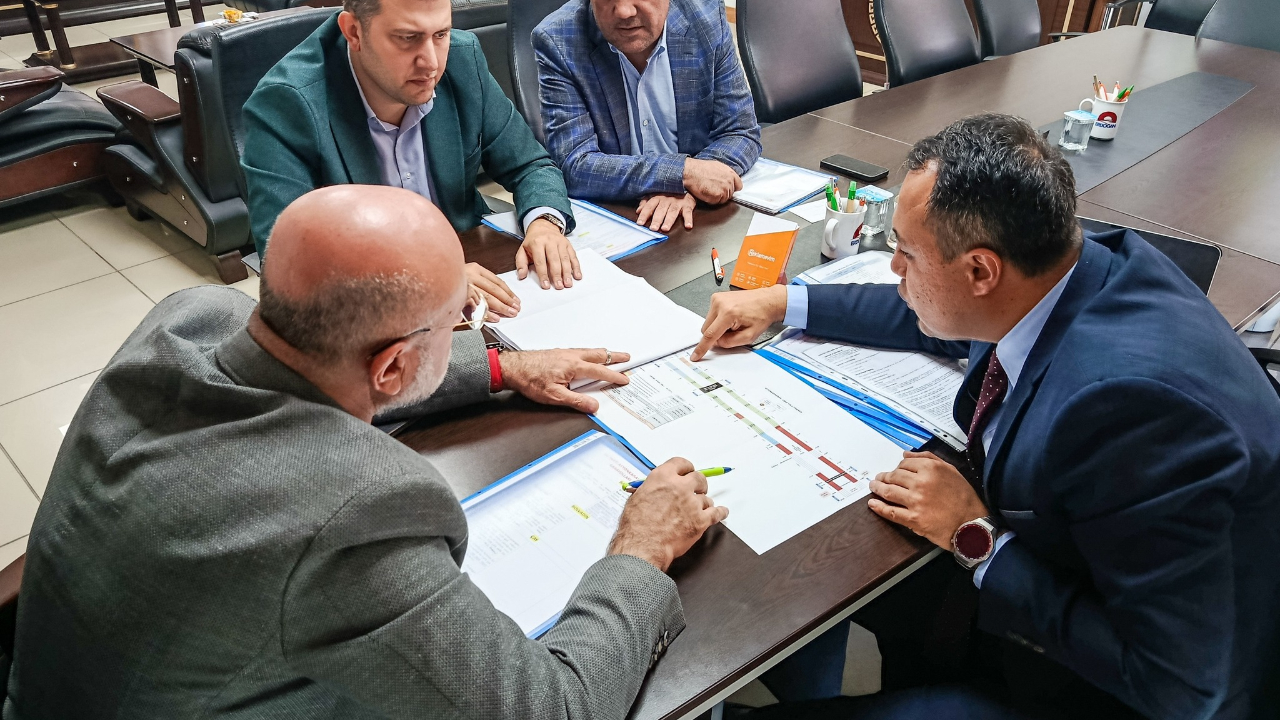 Afyonkarahisar'ın Yol Sorunları Gündemde: Gelecek Projeleri Konuşuldu