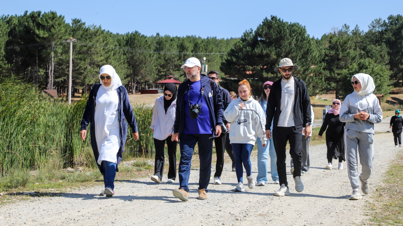 Başkan Şahin, Gençlik Kolları Kampına Katıldı
